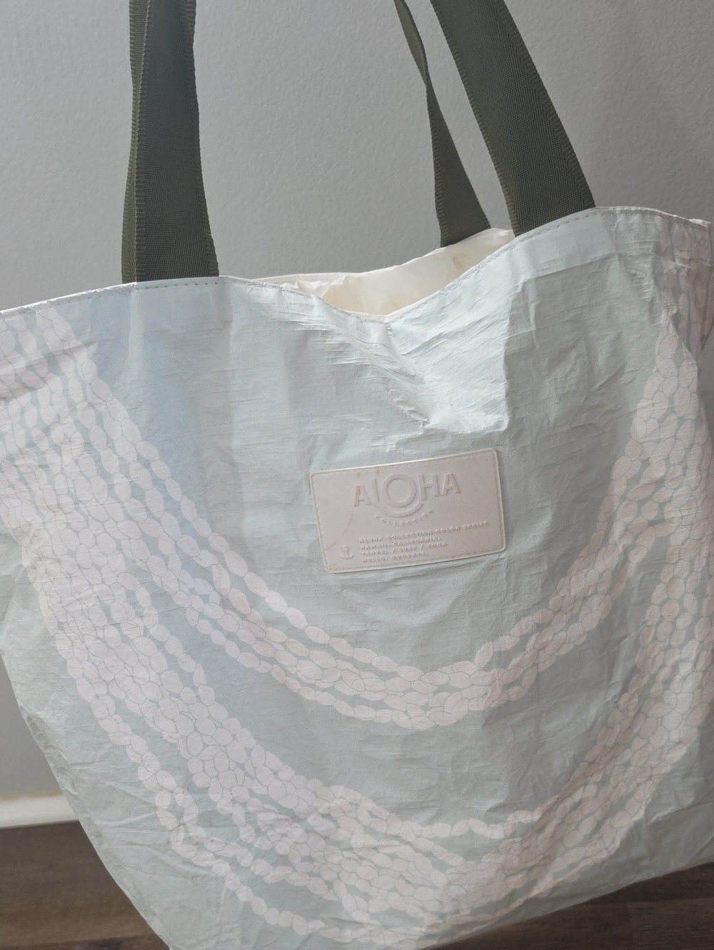 Aloha Collection May Day Day Tripper Niihau Shells